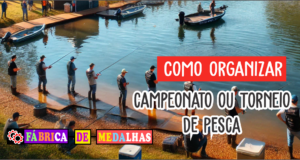 Como Organizar um Torneio de Pesca: Guia Completo para um Evento de Sucesso Torneio de pesca ao ar livre com participantes à beira de um lago, pescando sob o sol, com banner e estrutura do evento ao fundo